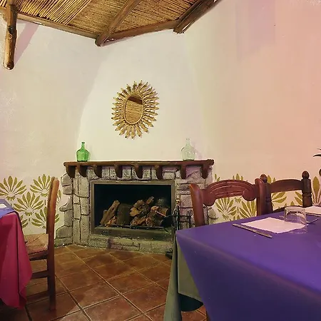 Hotell Restaurante Bandolero Júzcar